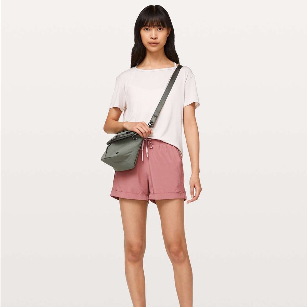 Lululemon Spring Break Away Short II 3" Quicksand